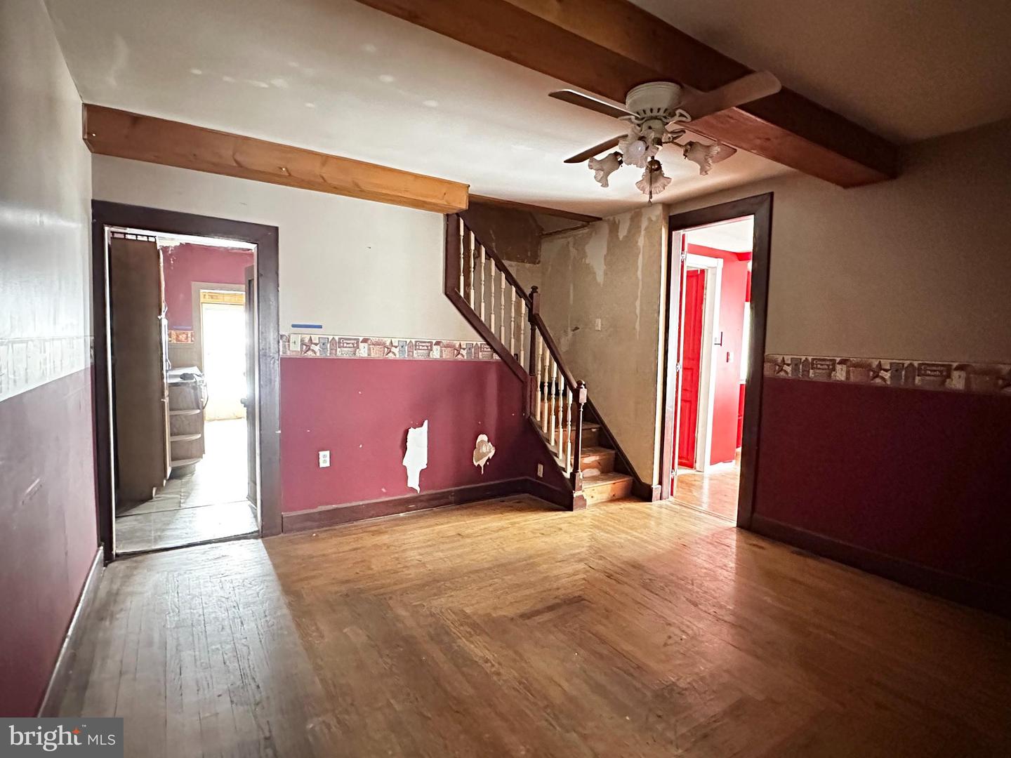 102 E Arch St Property Photo 12