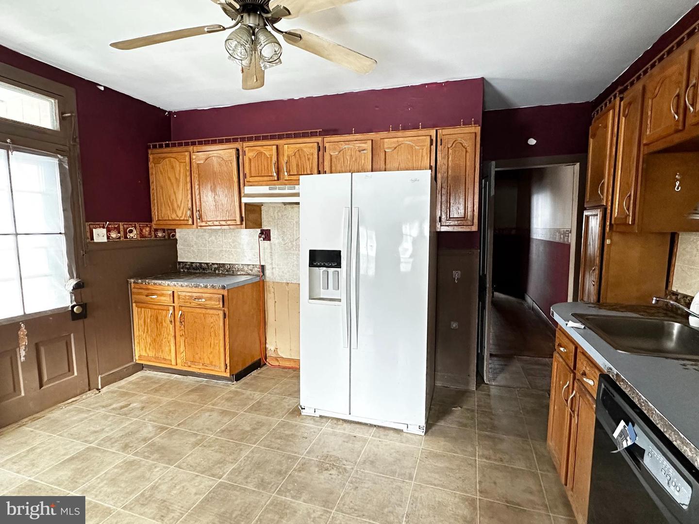 102 E Arch St Property Photo 16