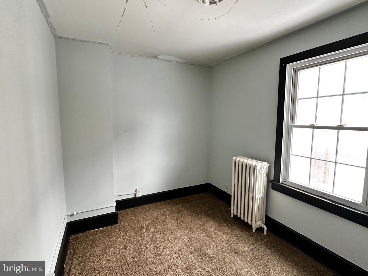 102 E Arch St Property Photo 29