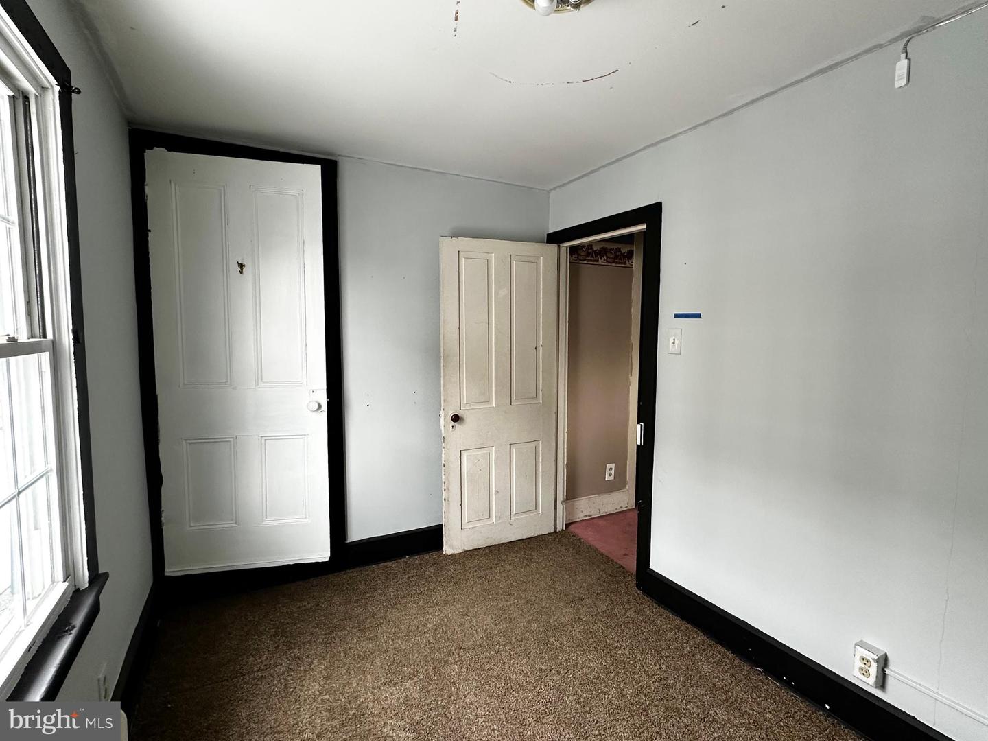 102 E Arch St Property Photo 30