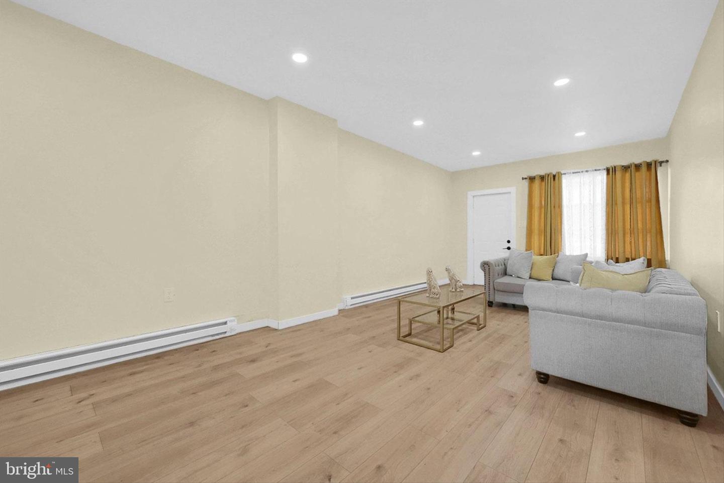 1113 Poplar St Property Photo 7