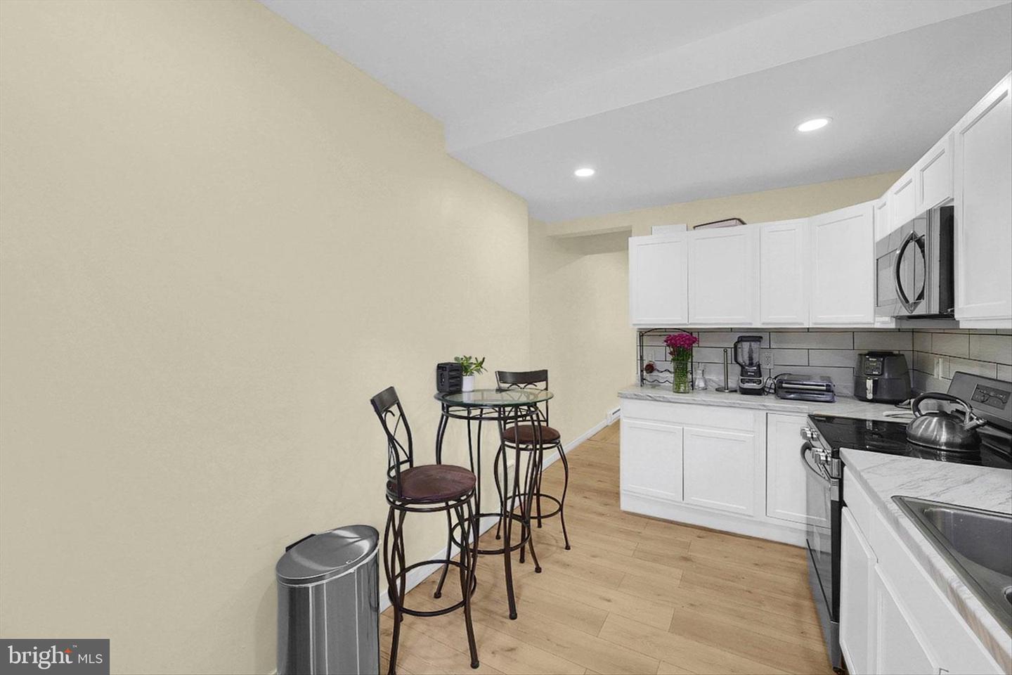 1113 Poplar St Property Photo 10