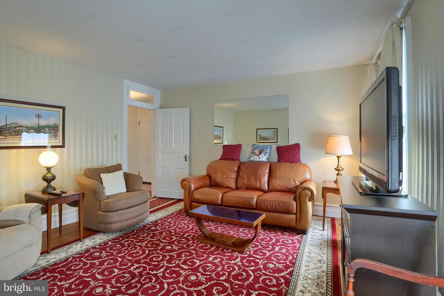 3 S Market St Property Photo 29