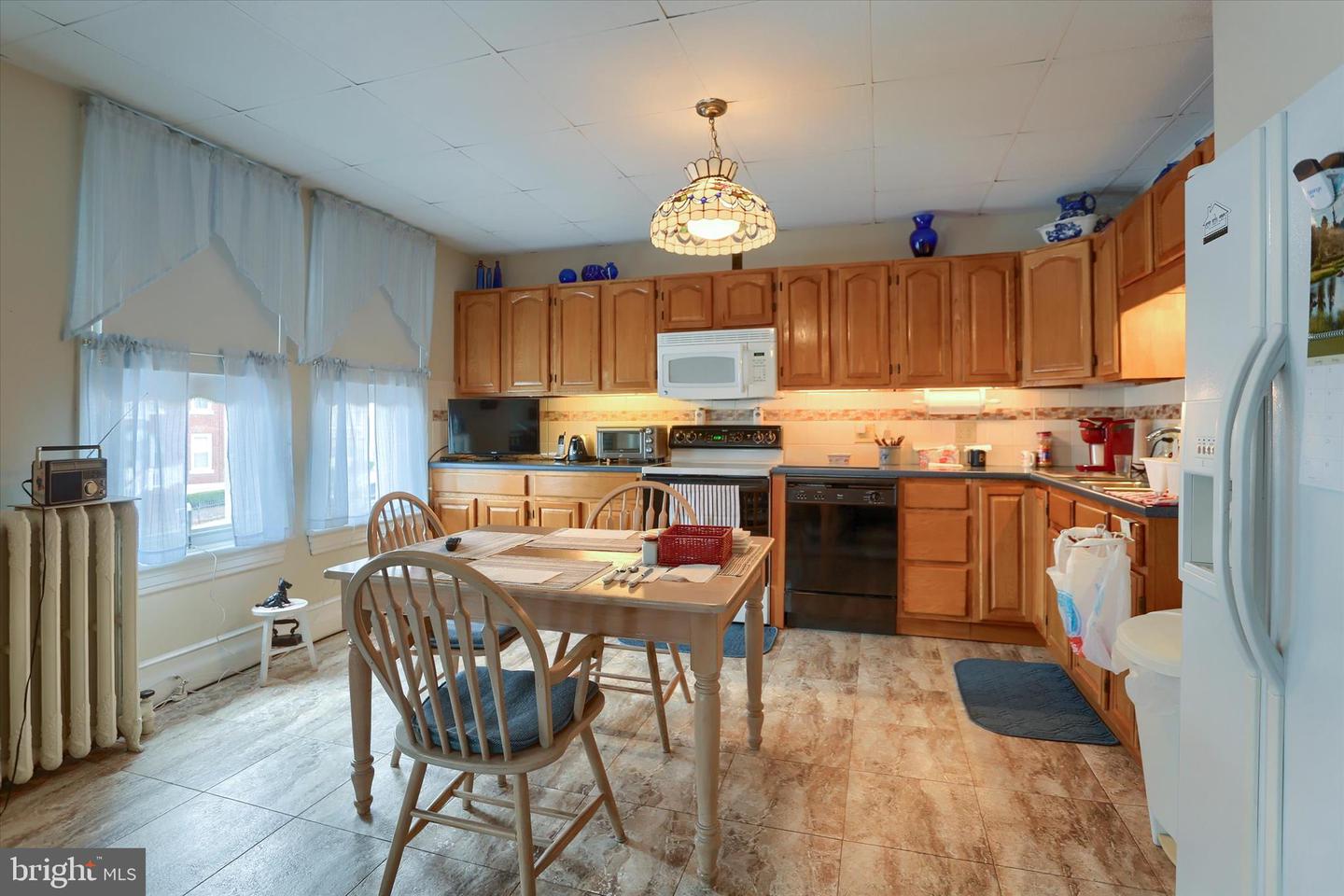 3 S Market St Property Photo 30