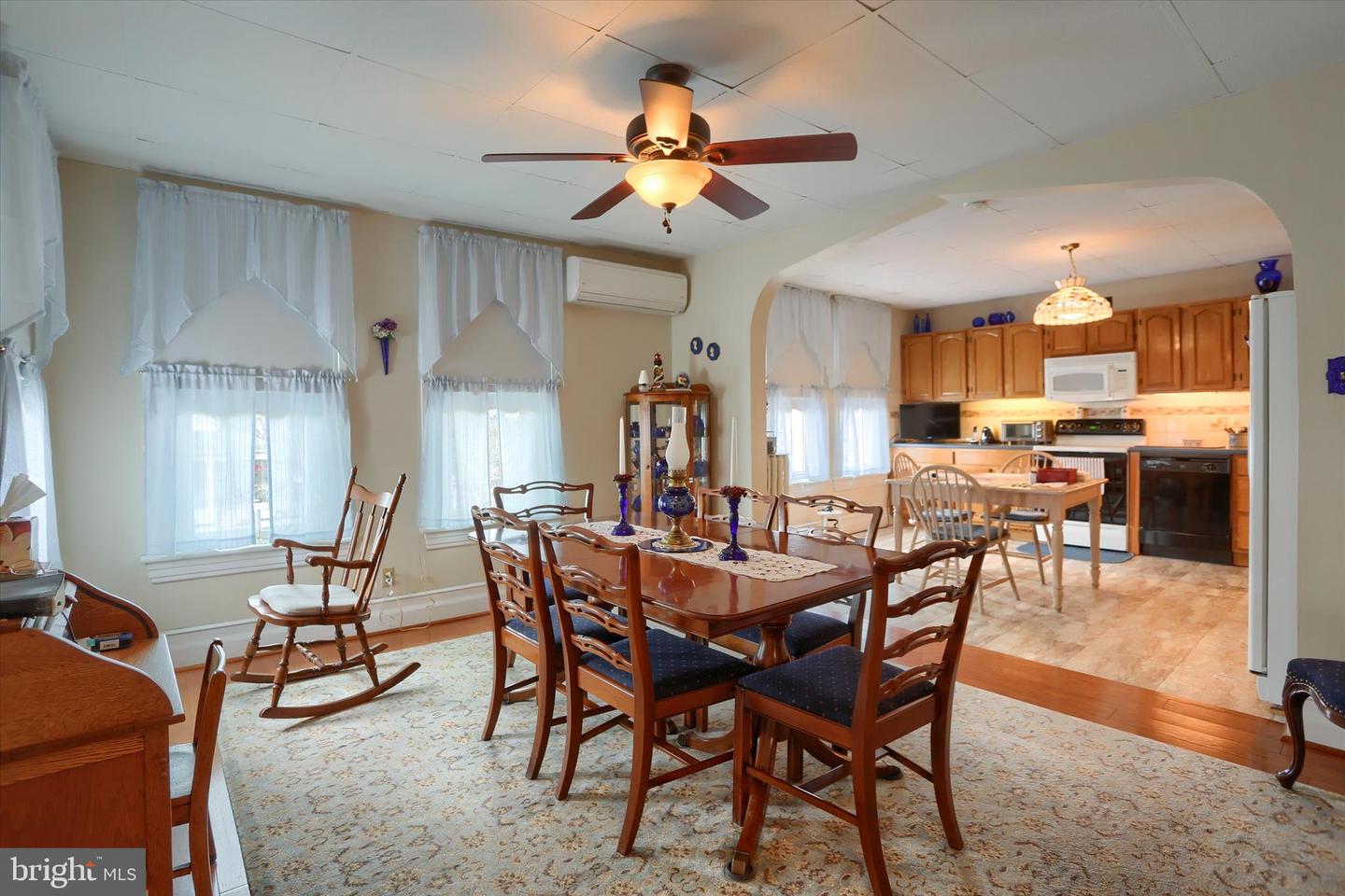 3 S Market St Property Photo 35