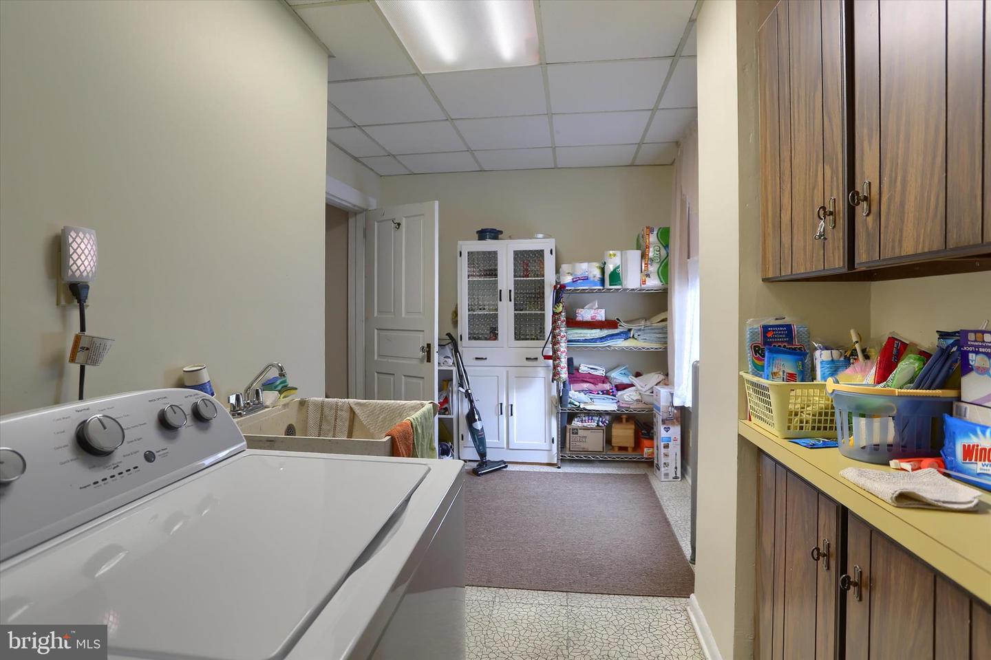 3 S Market St Property Photo 50