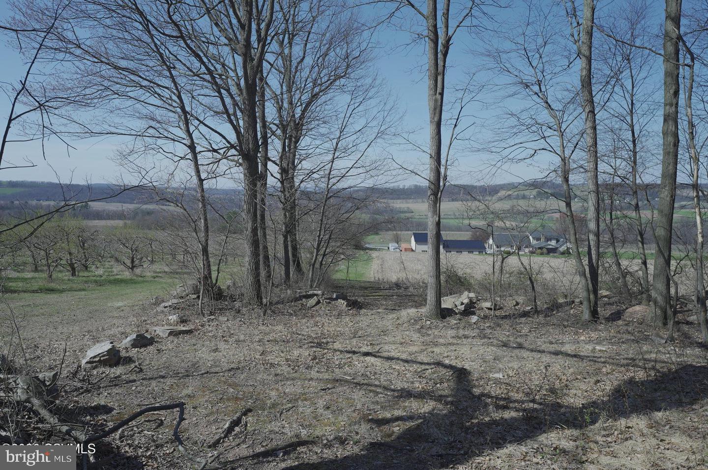 W Mountain Rd Property Photo 1