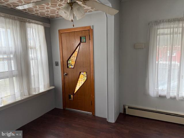1115 Oak St Property Photo 2