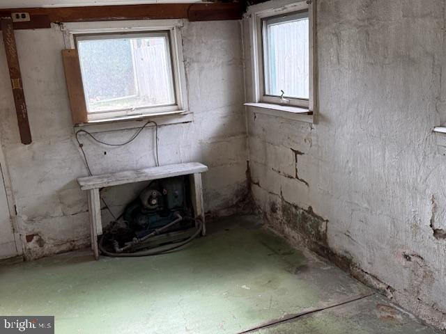 1115 Oak St Property Photo 11