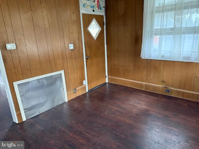 1115 Oak St Property Photo 12