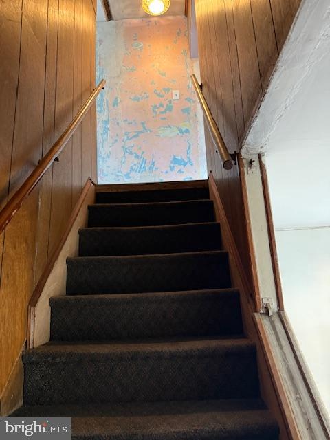 1115 Oak St Property Photo 15