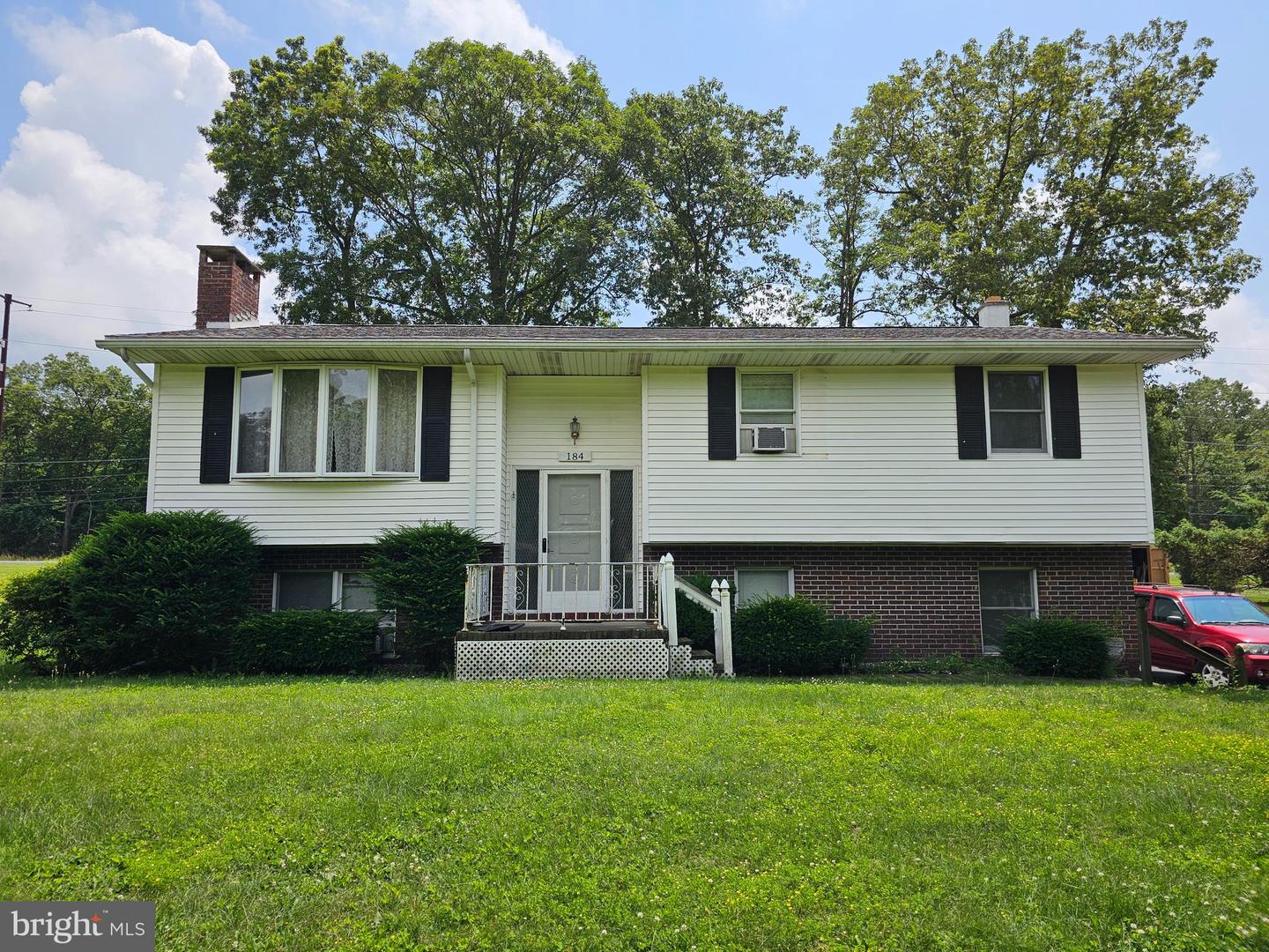 184 Greco Ln Property Photo 1