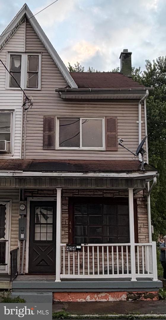 454 S PEARL ST