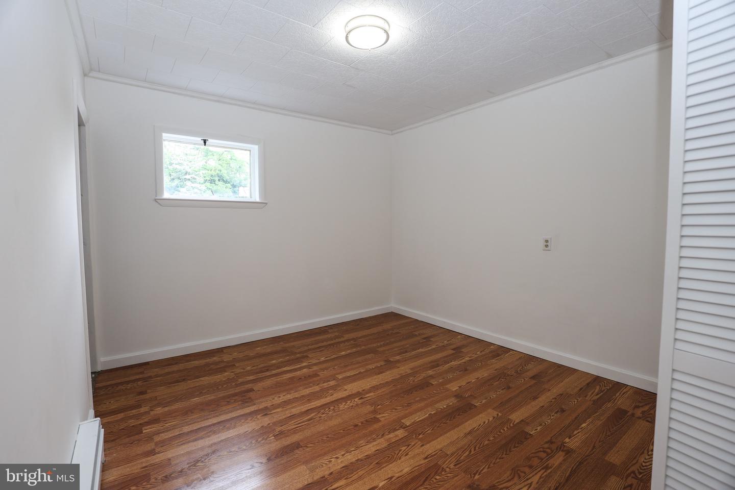 204 3rd St Property Photo 13
