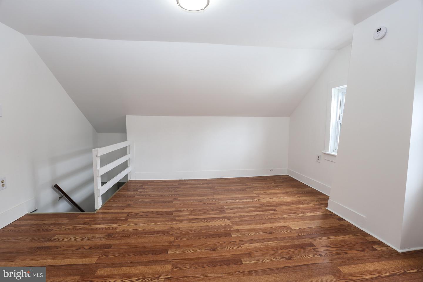 204 3rd St Property Photo 17