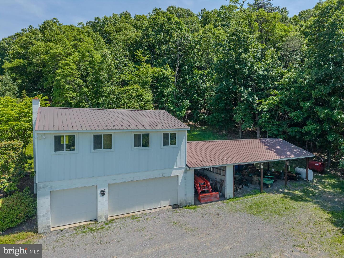 231 Herndon School Ln Property Photo 9