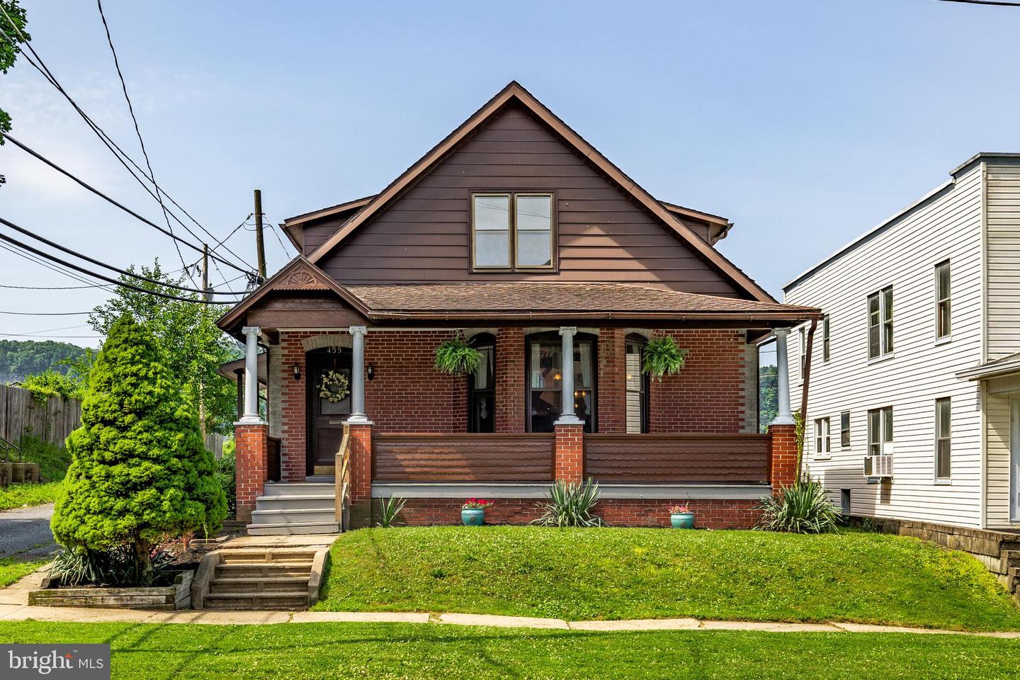 455 KING ST