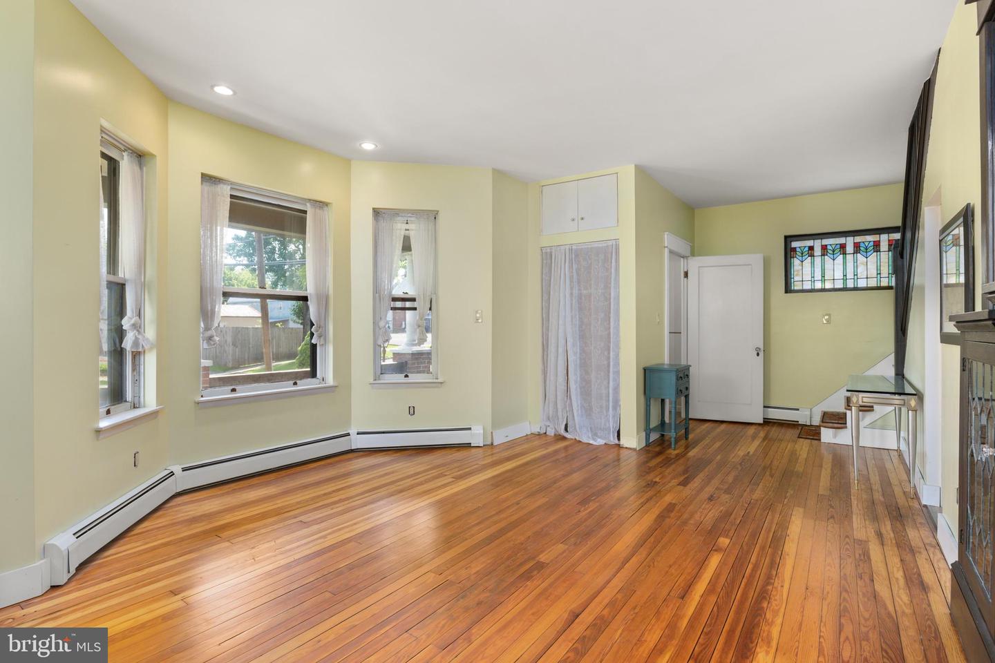 455 King St Property Photo 14