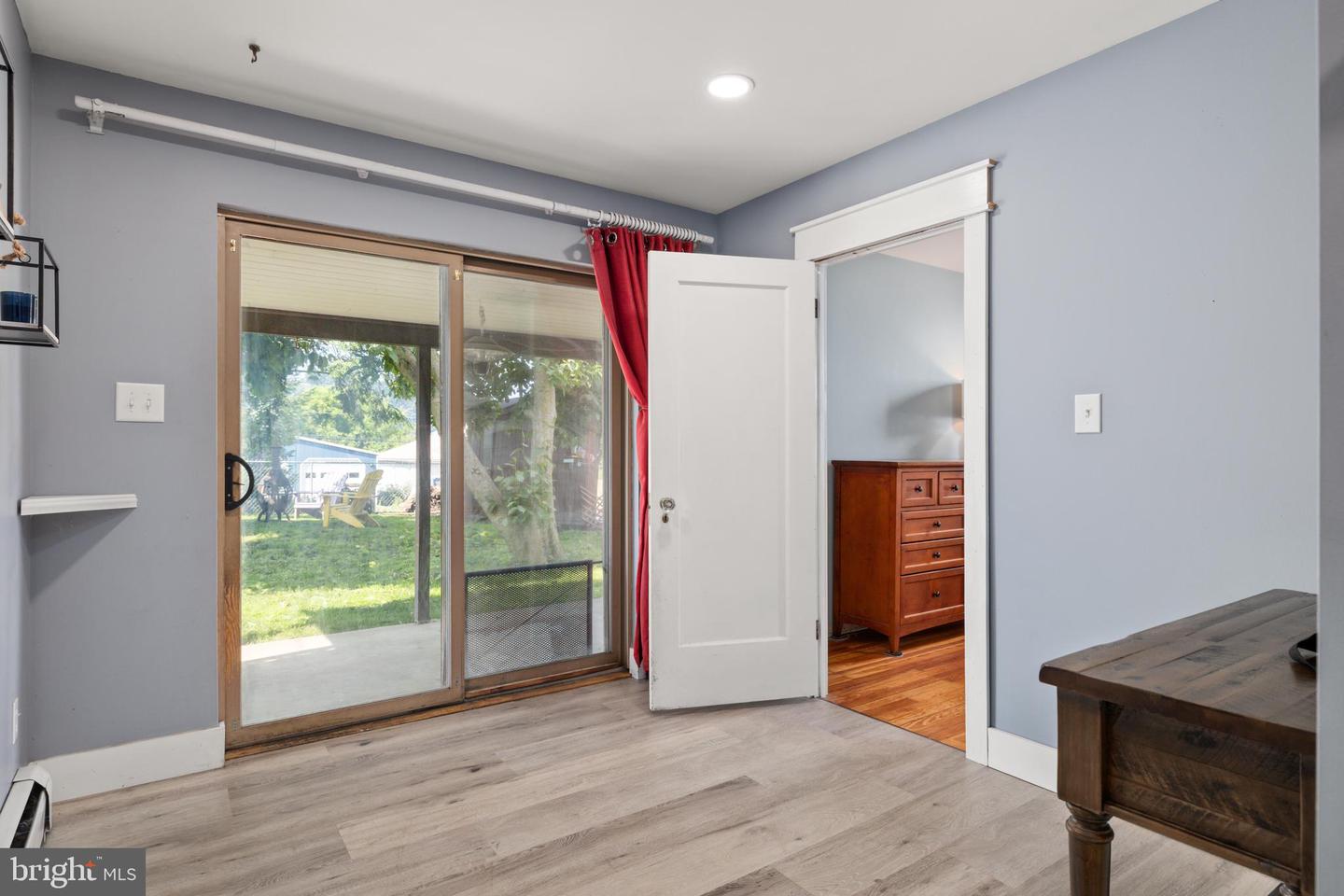 455 King St Property Photo 24
