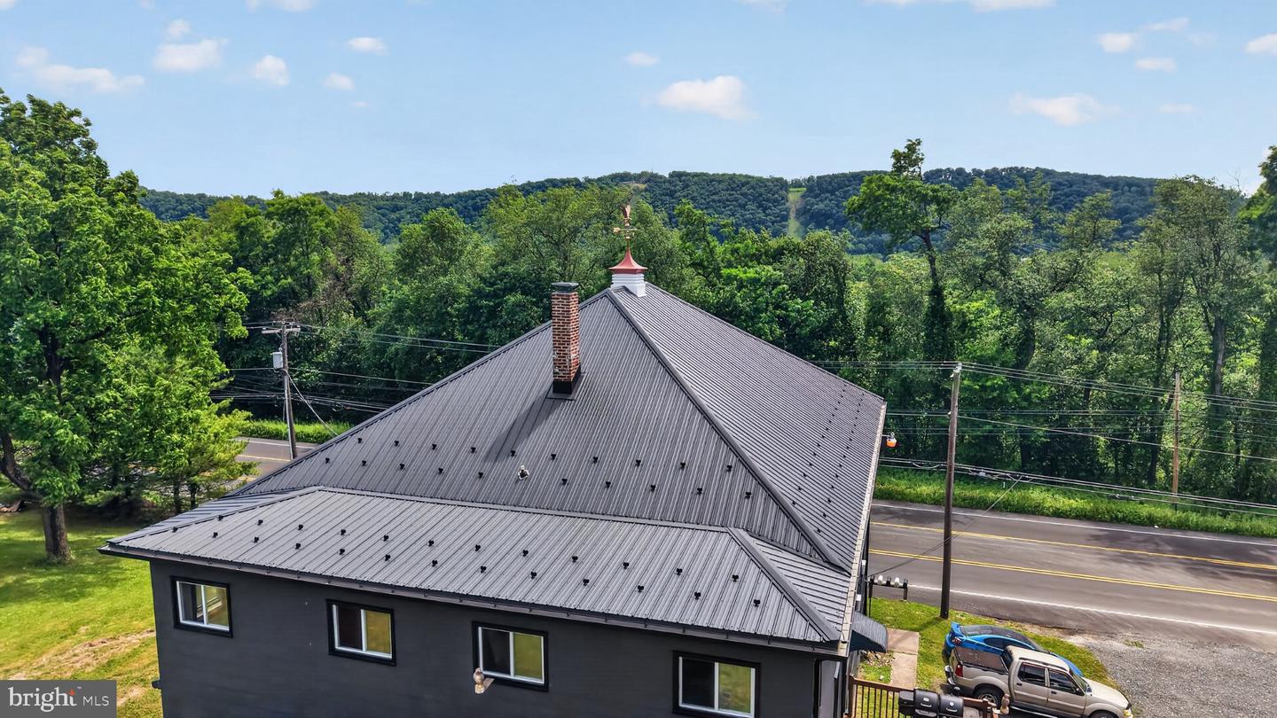 670 Susquehanna Trl Property Photo 11