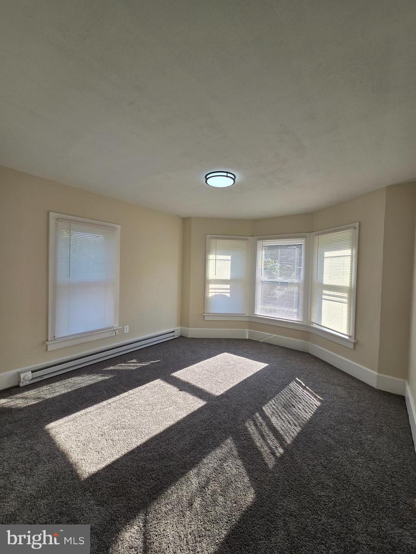 351 S 5th St Property Photo 15
