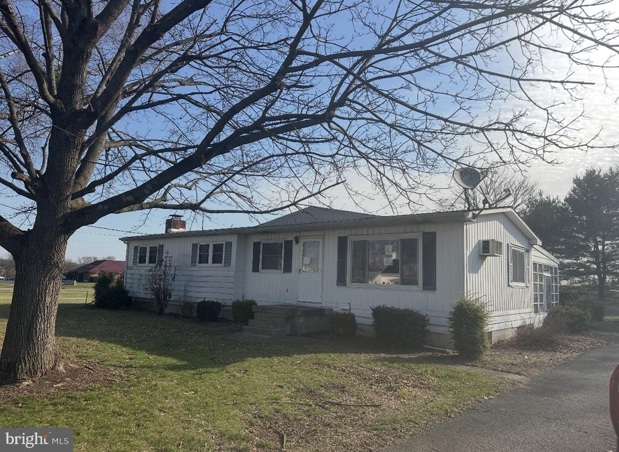 2032 Housels Run Rd Property Photo 1