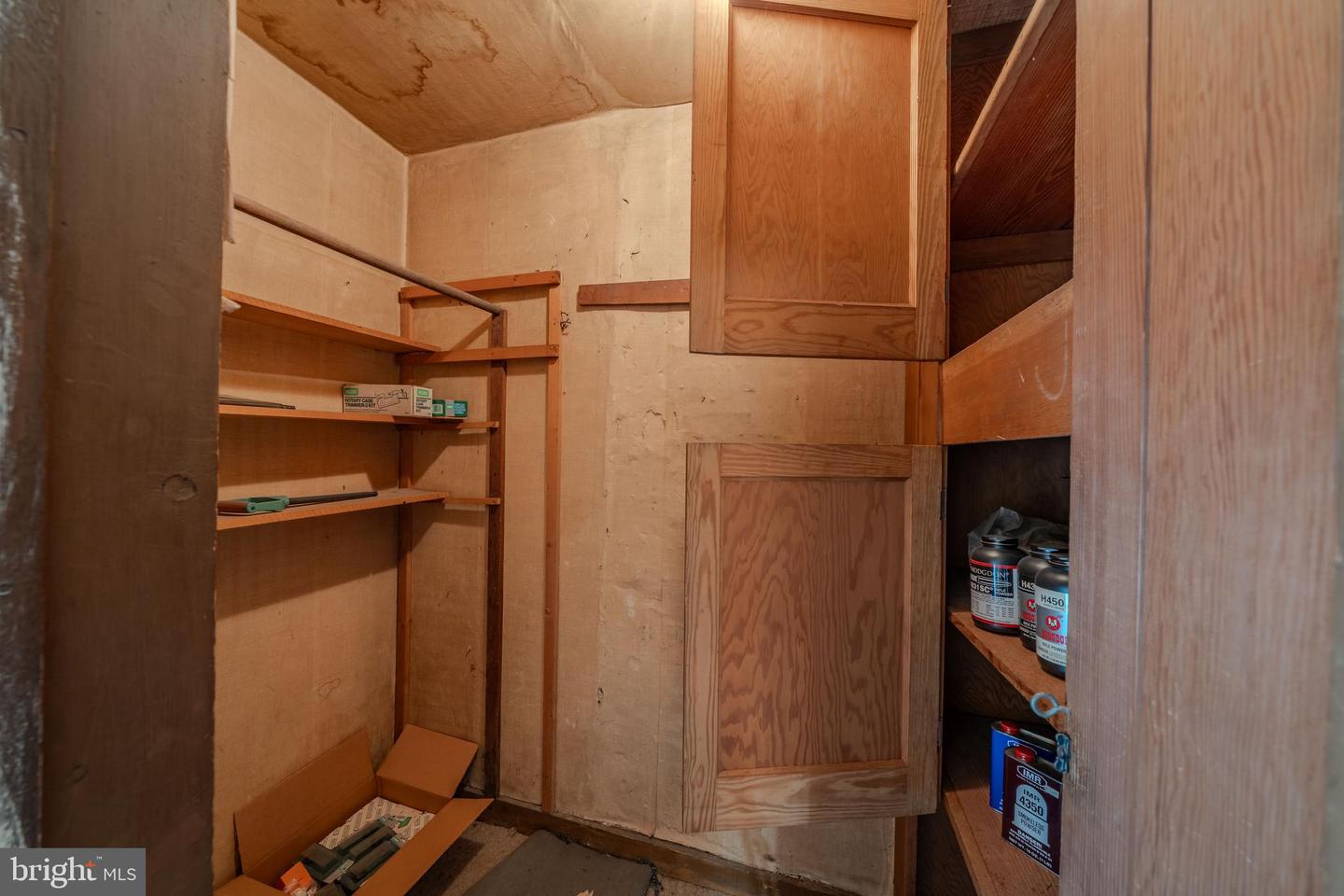 205 Sunbury St Property Photo 23
