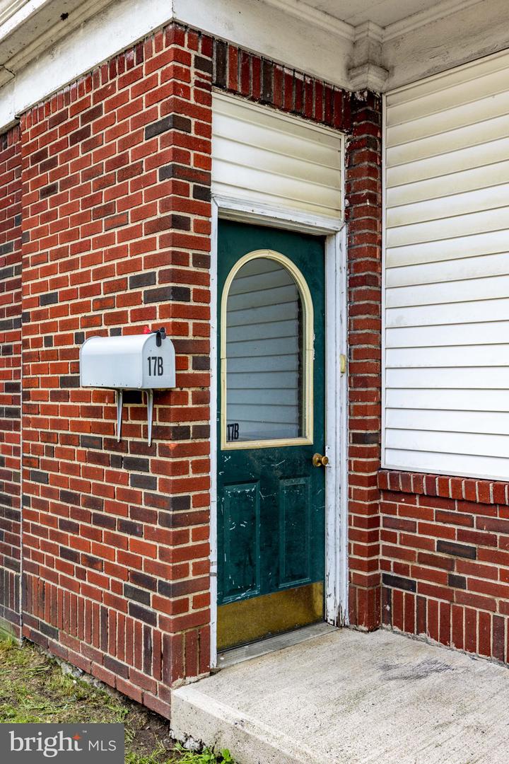17 Center St Property Photo 11