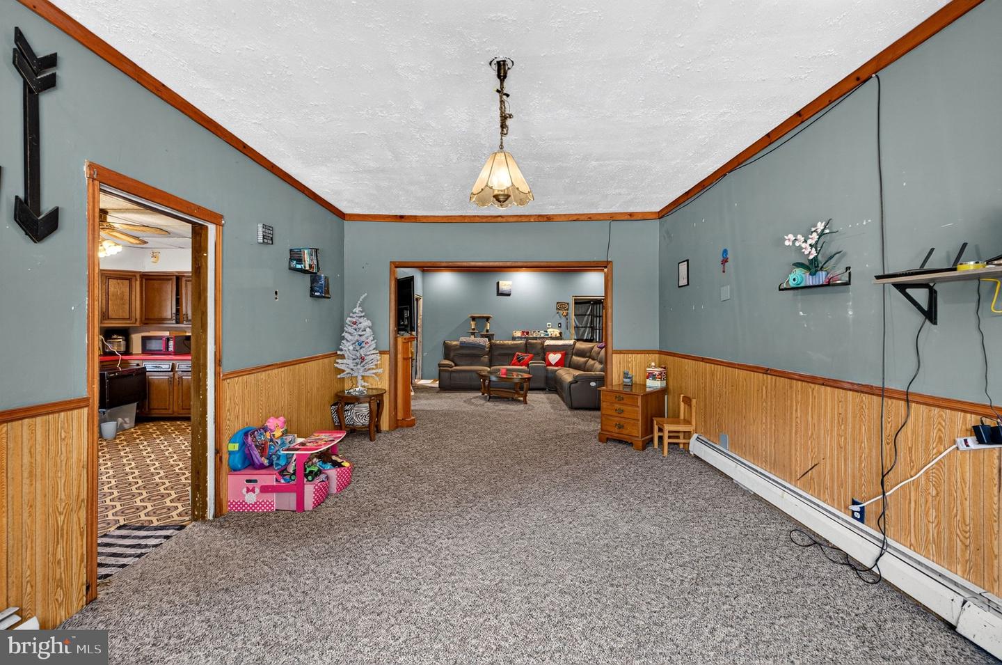 17 Center St Property Photo 14