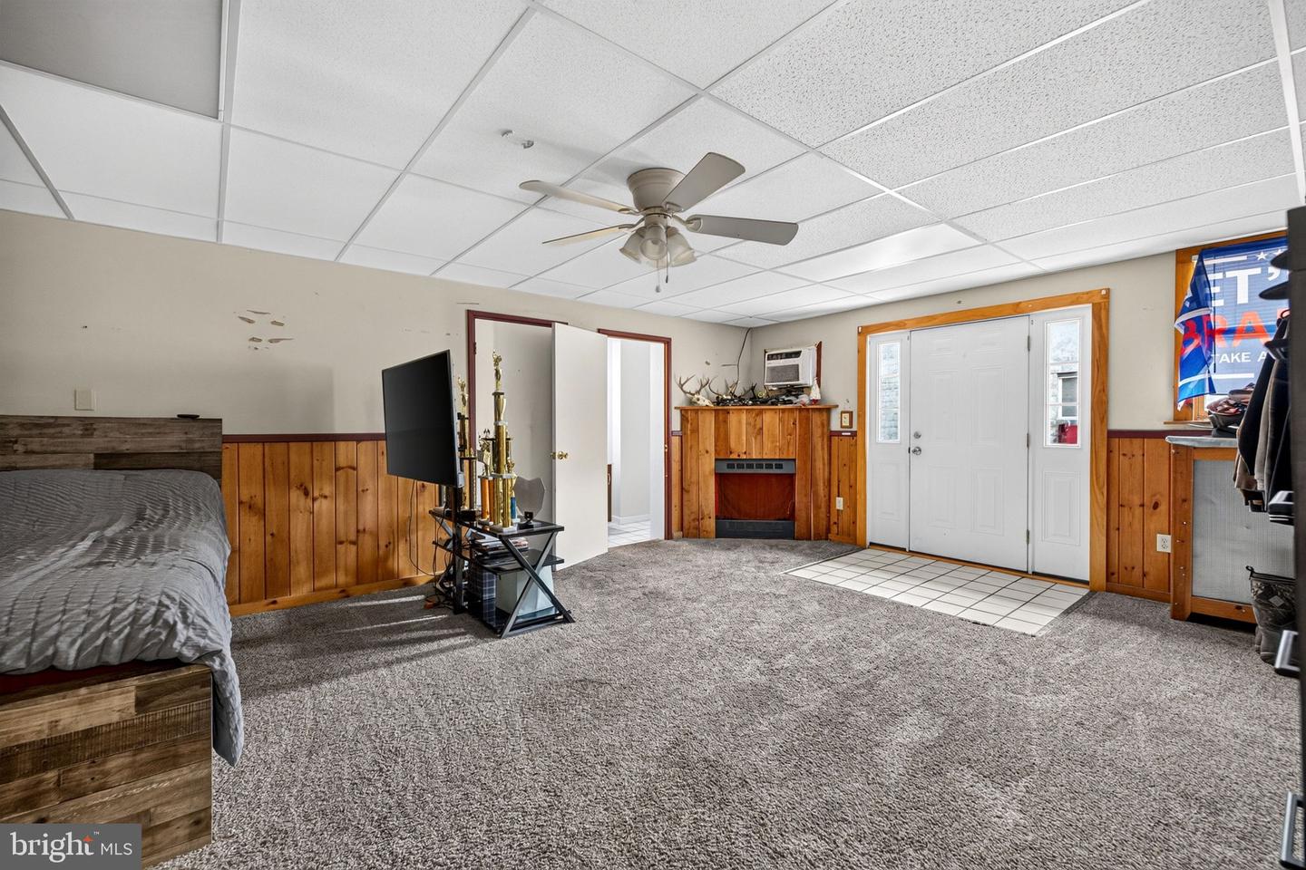17 Center St Property Photo 30