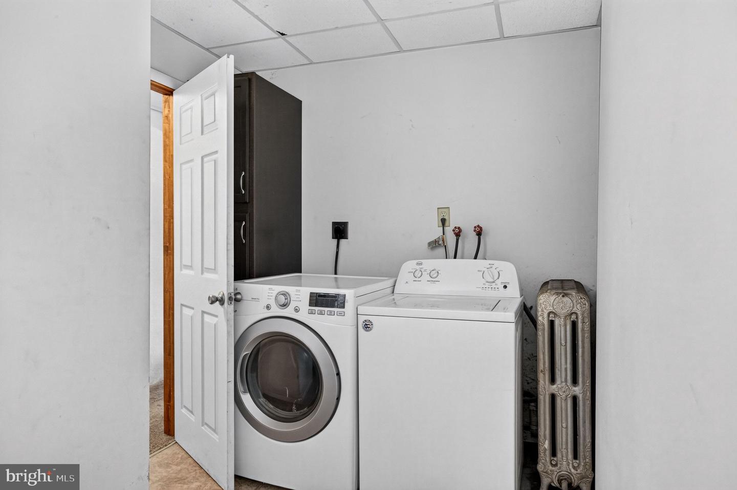 17 Center St Property Photo 36