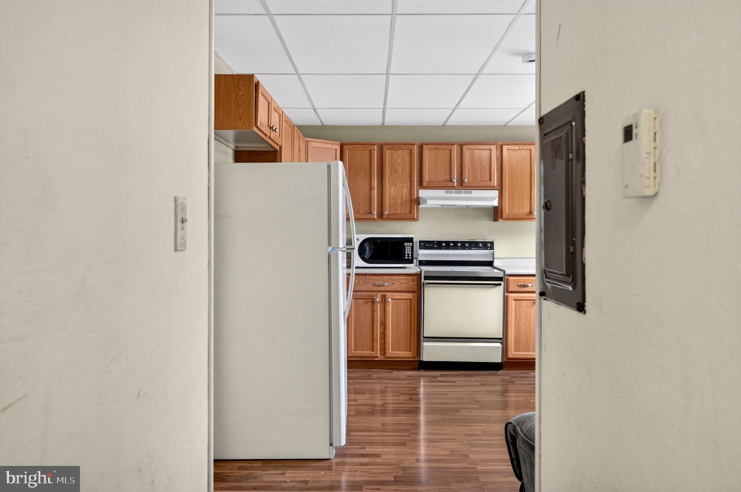 17 Center St Property Photo 37