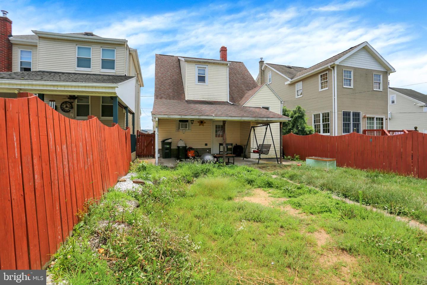 1048 Pine St Property Photo 29