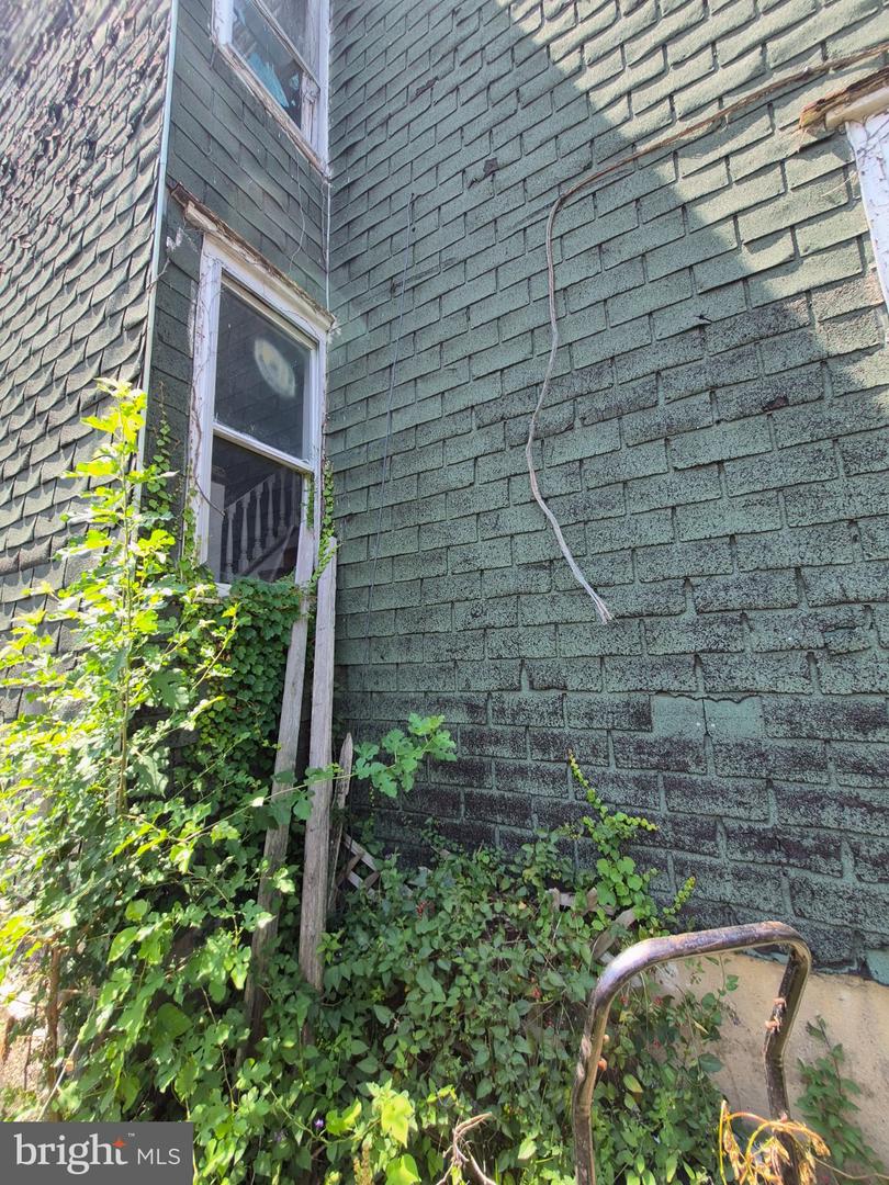17 E Cherry St Property Photo 4
