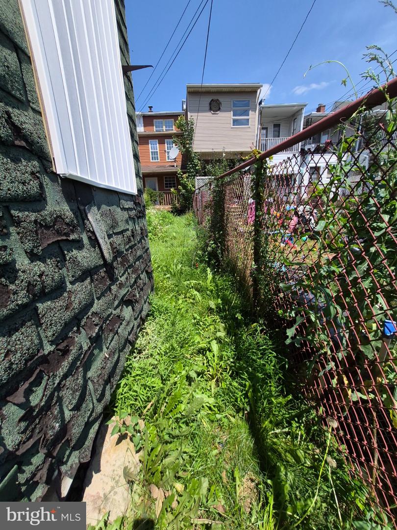 17 E Cherry St Property Photo 5
