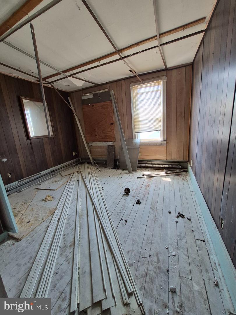 17 E Cherry St Property Photo 15
