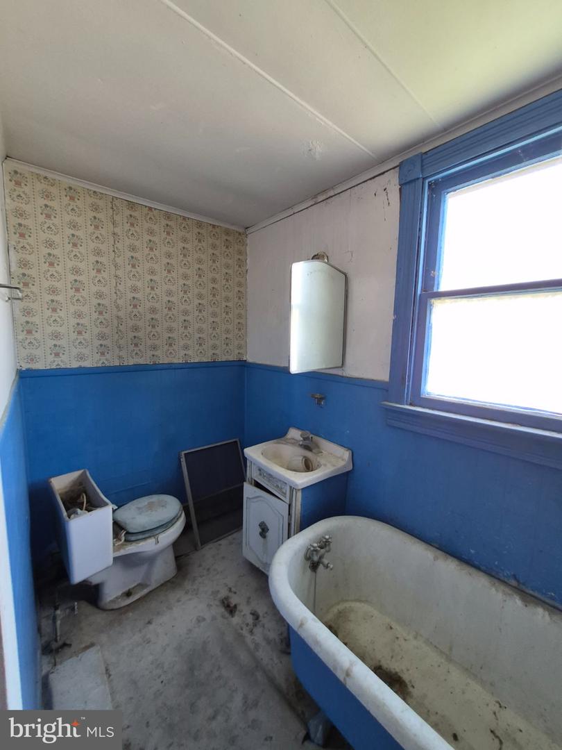 17 E Cherry St Property Photo 18