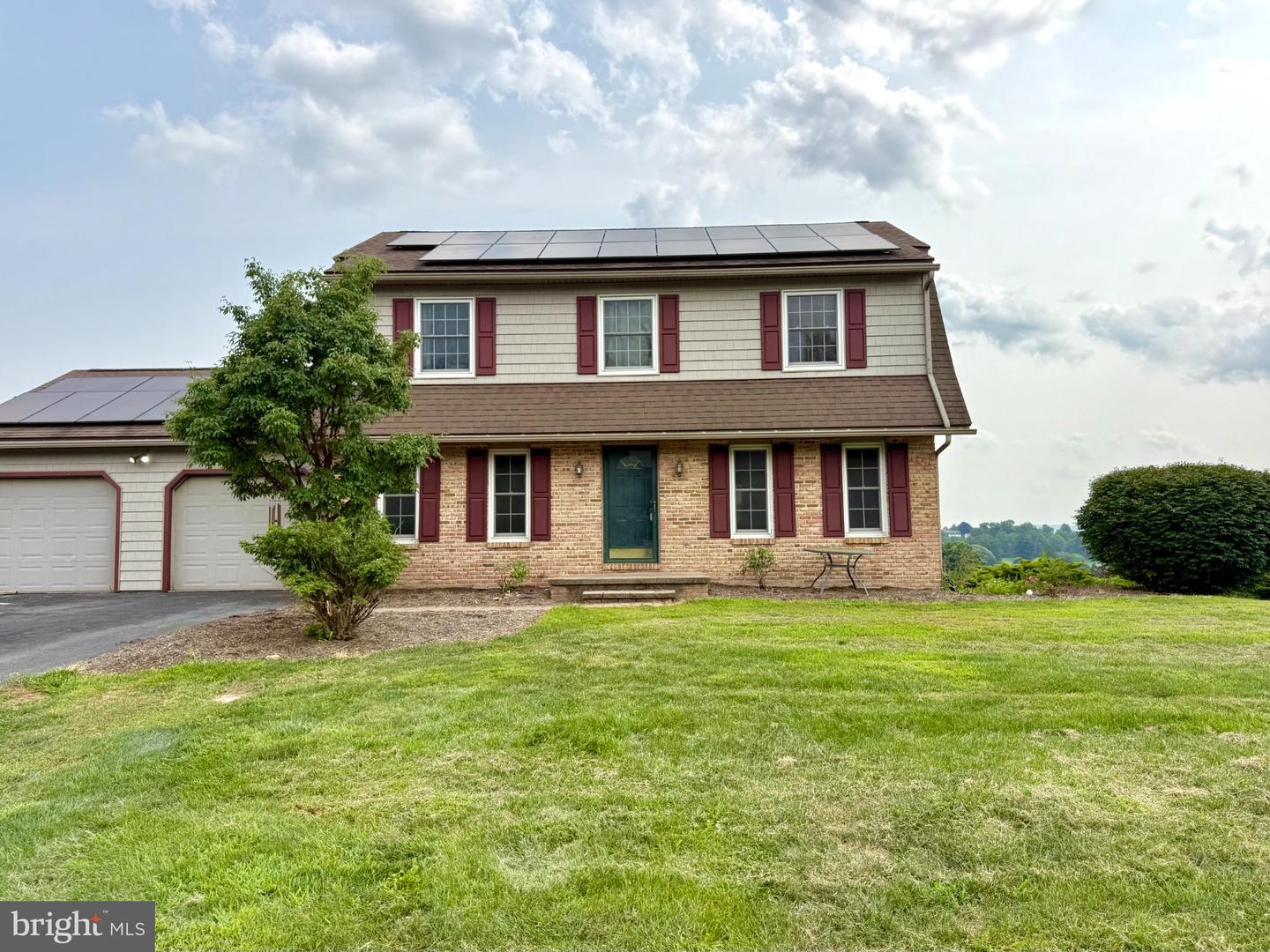 946 Skyview Dr Property Photo 1