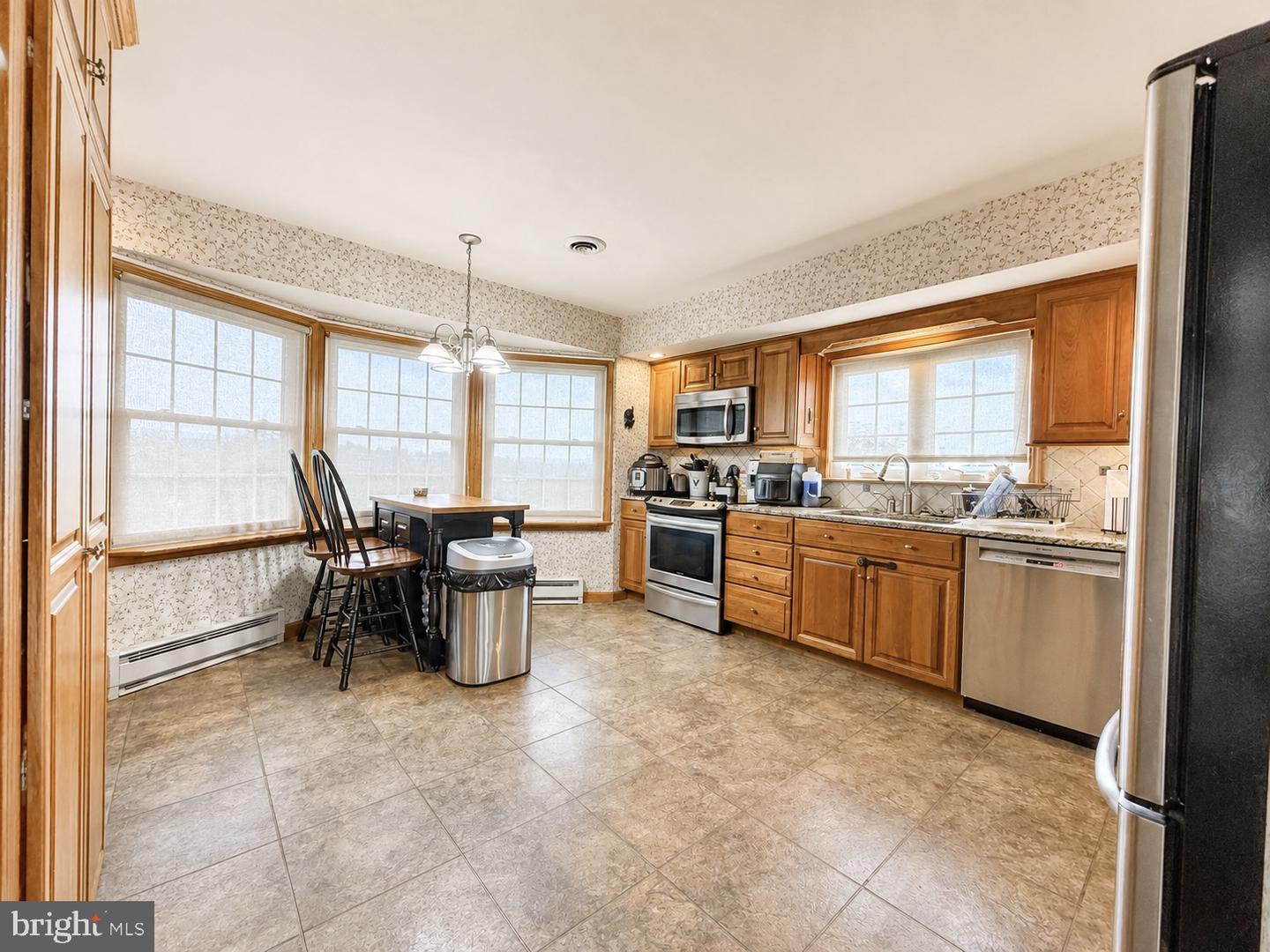 946 Skyview Dr Property Photo 15