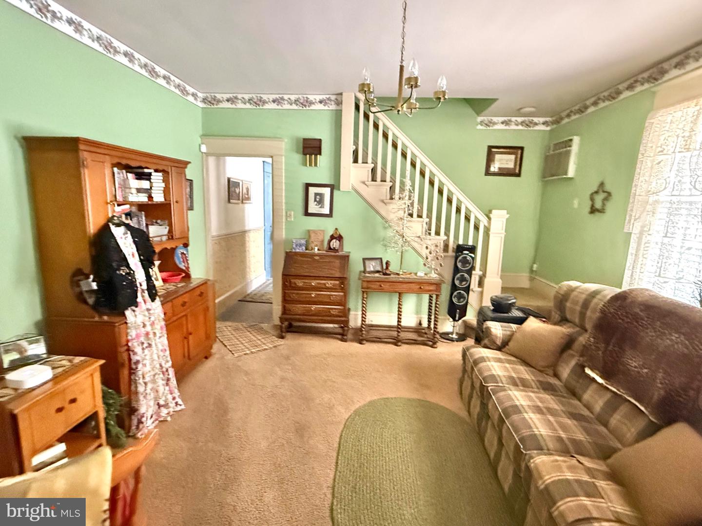 542 Chestnut St Property Photo 7