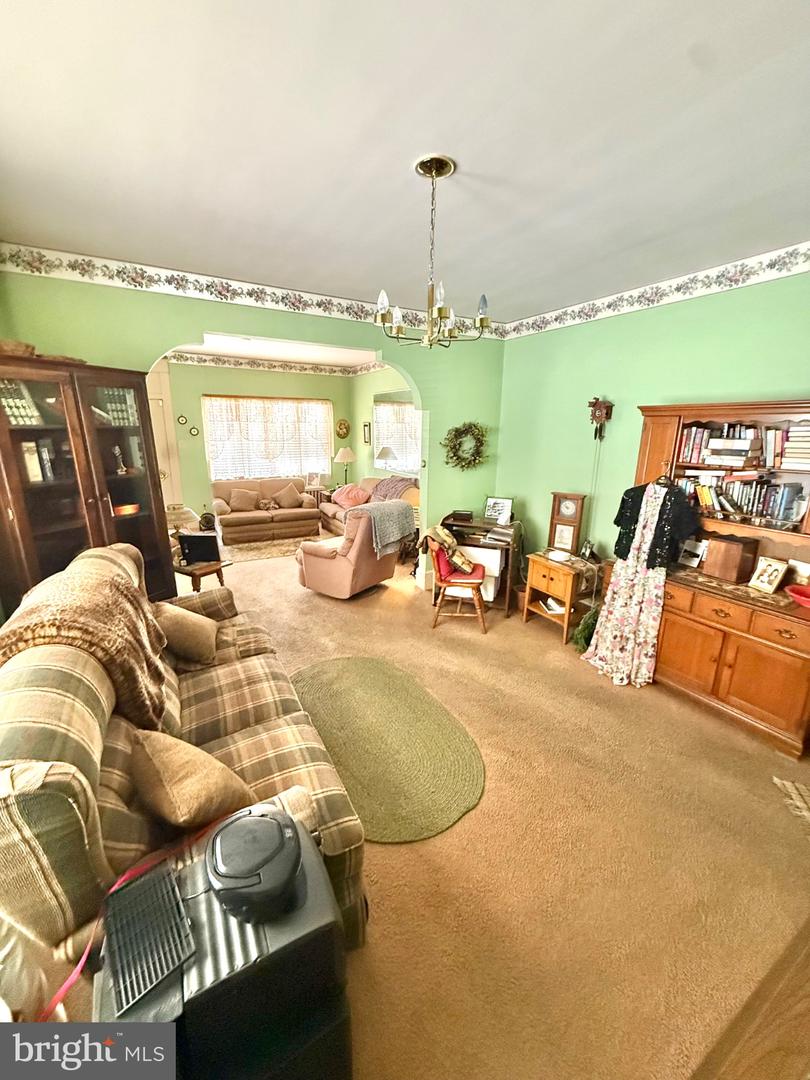 542 Chestnut St Property Photo 8