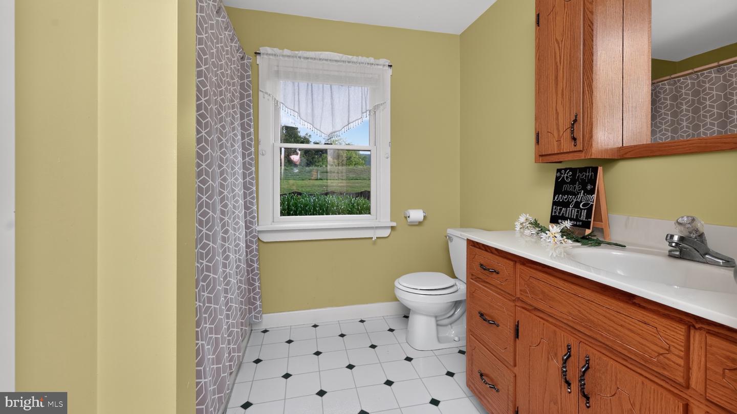275 Rakers Ln Property Photo 46