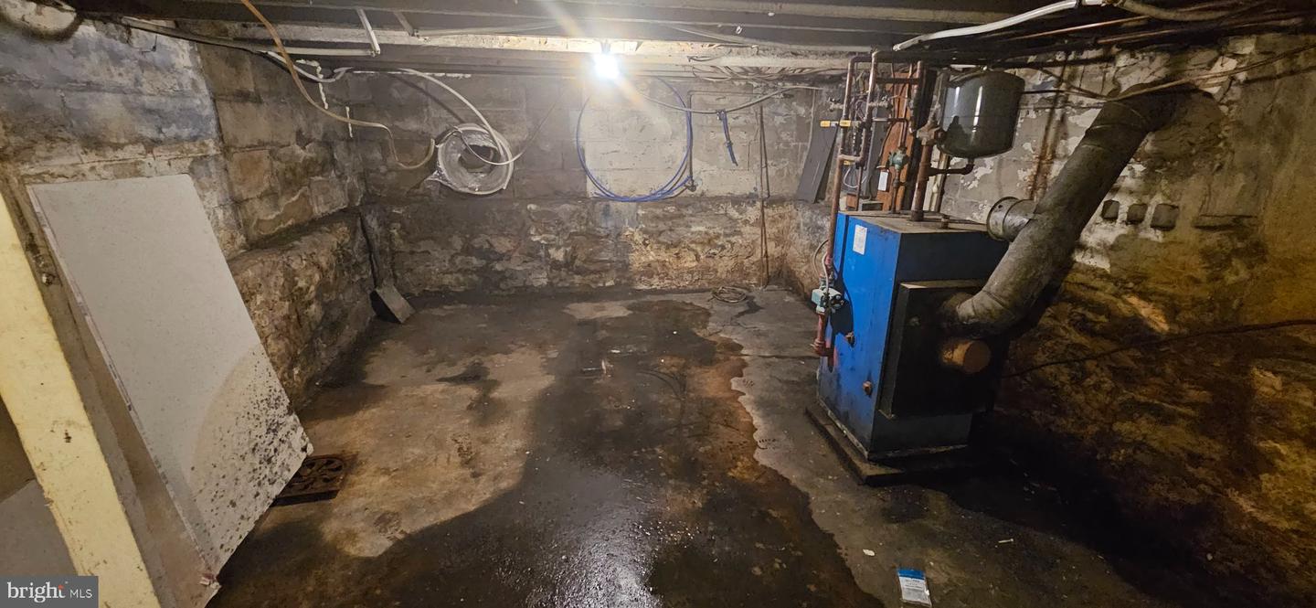 42 S Pear St Property Photo 20