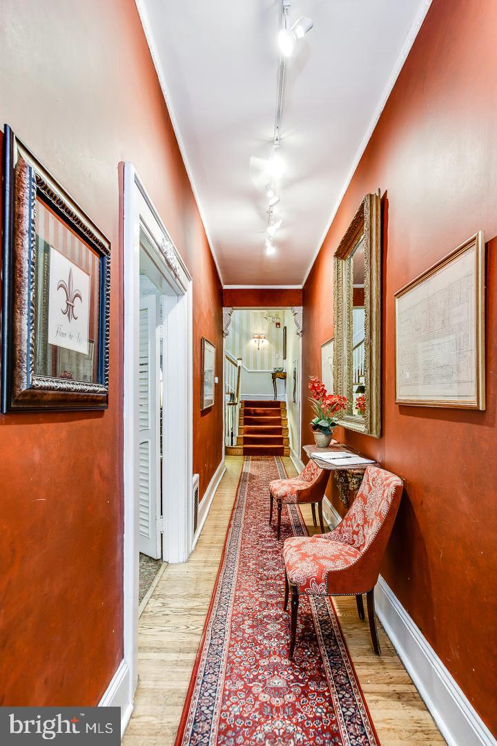 1804 Pine St Property Photo 4