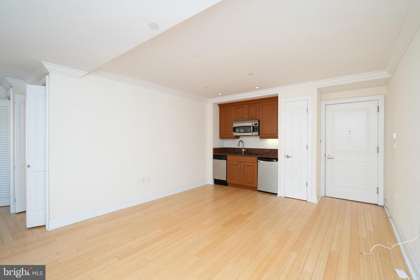 1701-15 Locust St #1417 Property Photo 1
