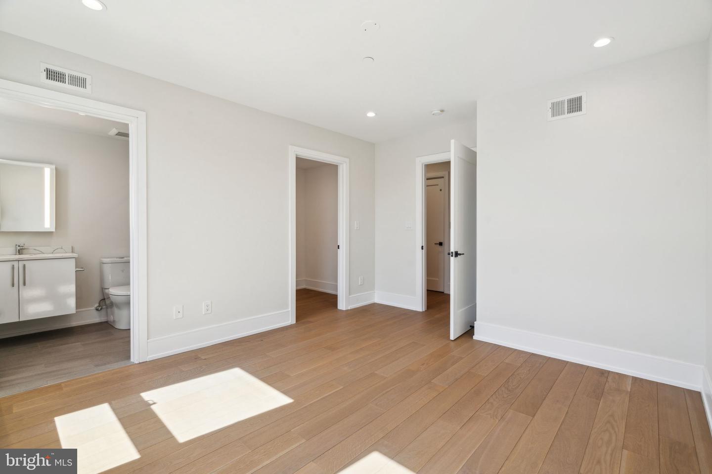 2006 Renaissance Walk Property Photo 36