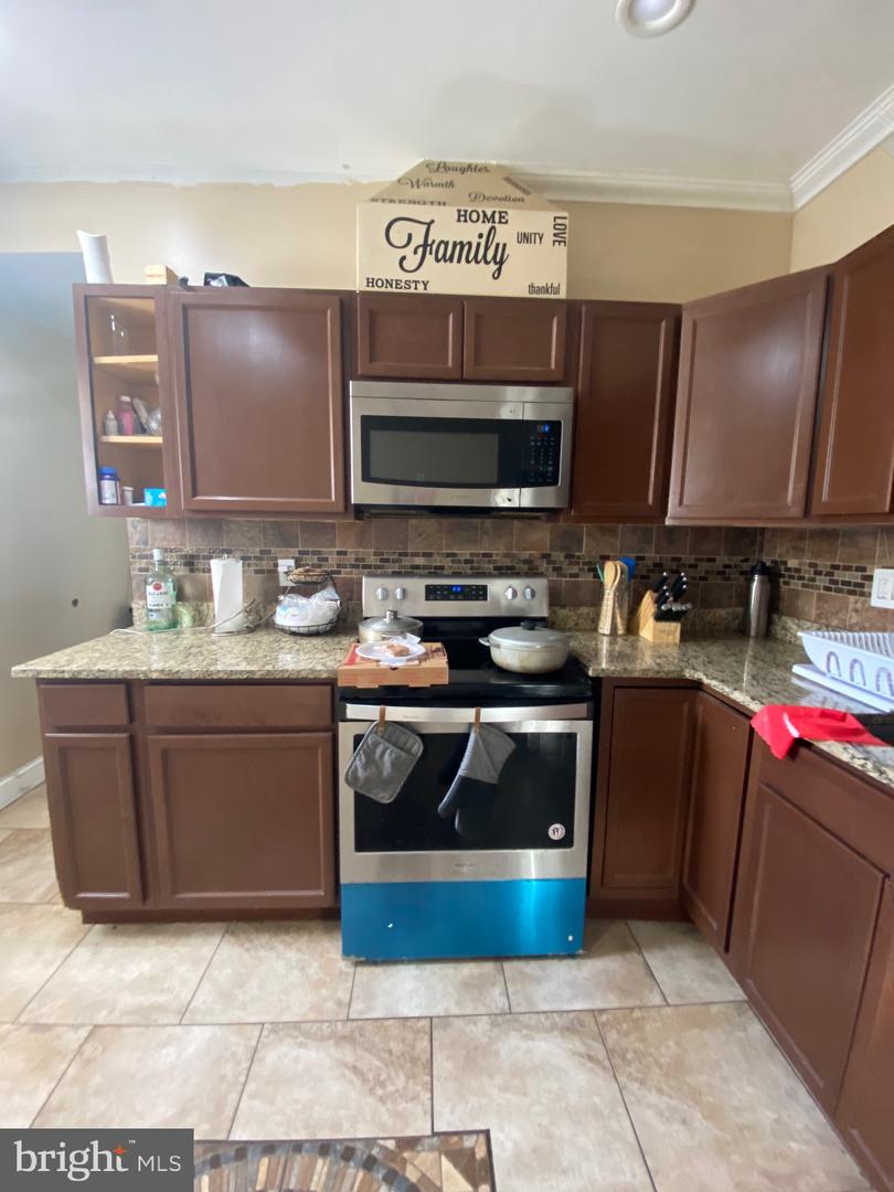 3328 A St Property Photo 15