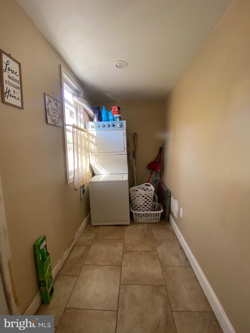 3328 A St Property Photo 17