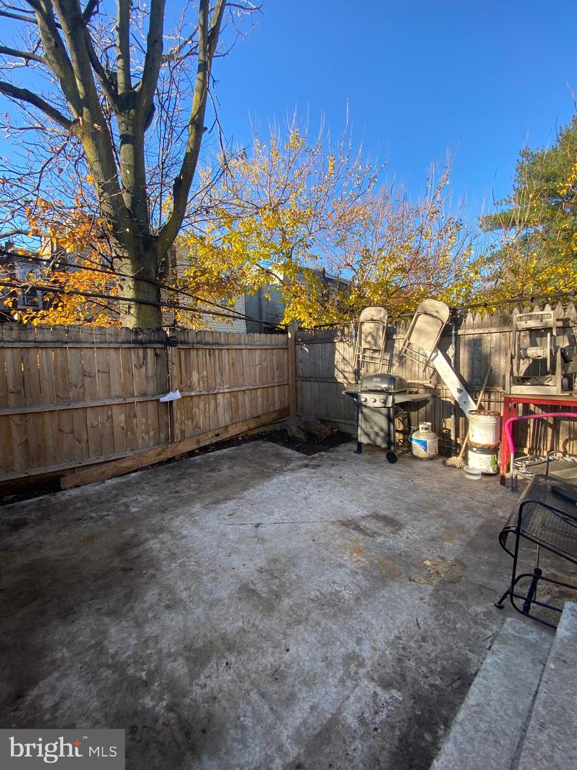 3328 A St Property Photo 18
