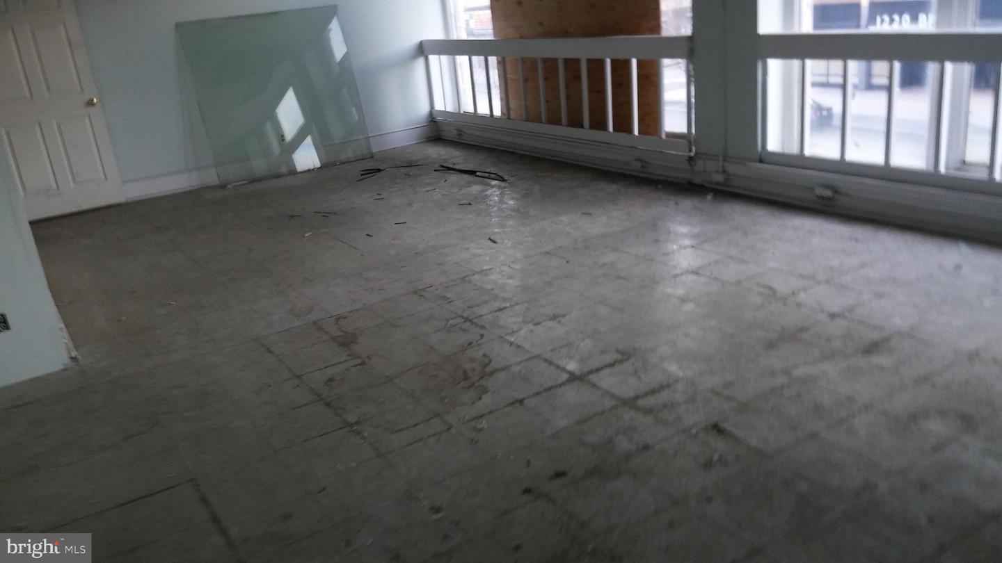 1227-29 N Broad St Property Photo 28
